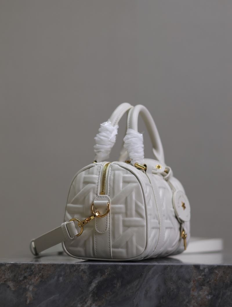 chr1st1an D10r boston bags